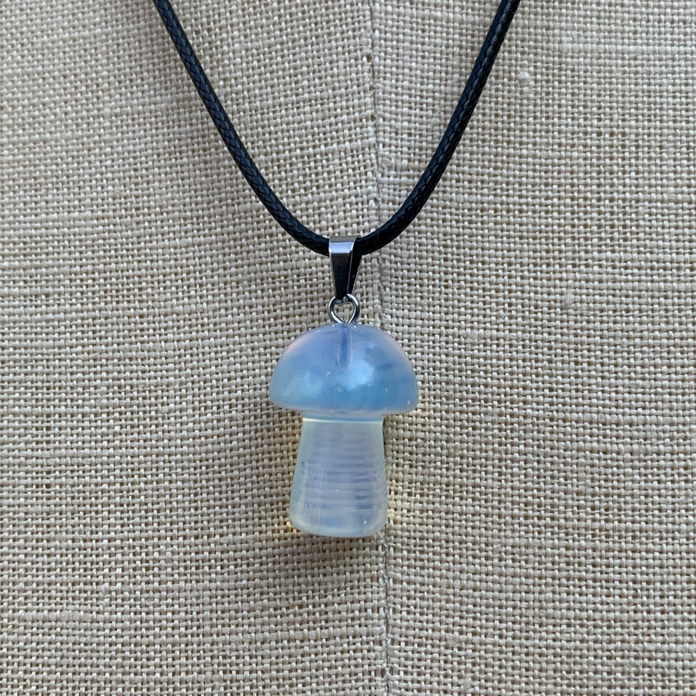 Handmade Genuine Stone Mushroom Amulet Necklace - Picture 3 of 12